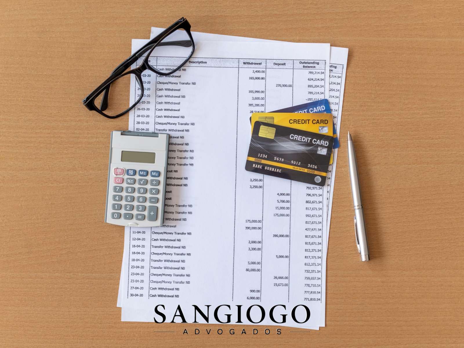 Juros Abusivos no Cartão de Crédito: Quando a Justiça Pode Reduzir a Dívida