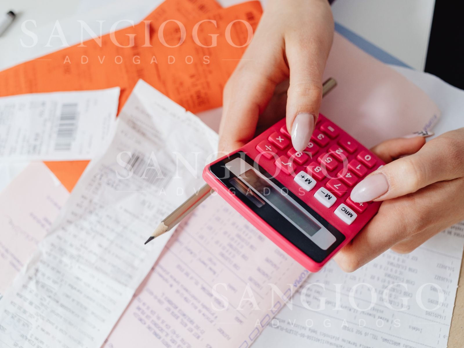 Pegou um Empréstimo e Agora Não Consegue Pagar? Você Pode Ter Sido Cobrado a Mais